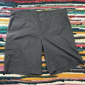 Columbia Men’s Grey Cargo Shorts 38